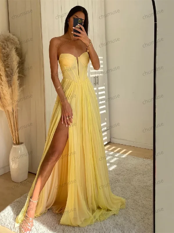 Off-The-Shoulder DressYellow Chiffon Prom Dresses Strapless A line Side Split Wedding Dress Customized Sleeveless Floor-length