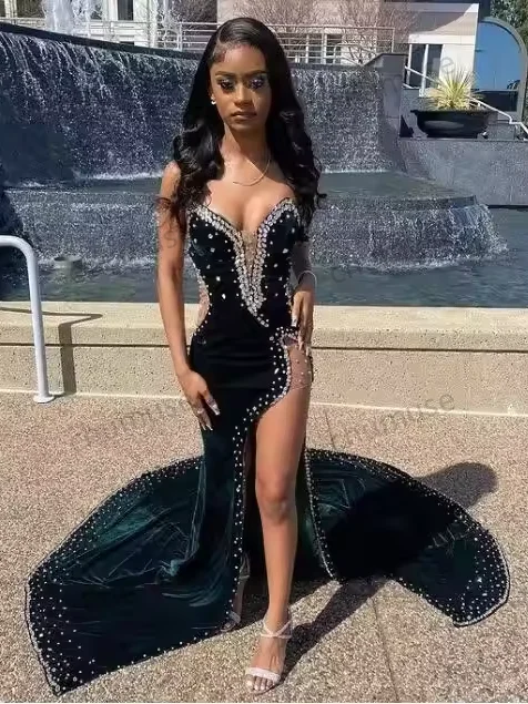 Floor-Length DressSlit African American Prom Dresses Mermaid Spaghetti Strap Velvet Beaded Black Girl Nigeria Saudi Arabia Evening Gown Customized Floor-Length DressSlit African American Prom Dresses Mermaid Spaghetti Strap Velvet Beaded Black Girl Nigeria Saudi Arabia Evening Gown Customized