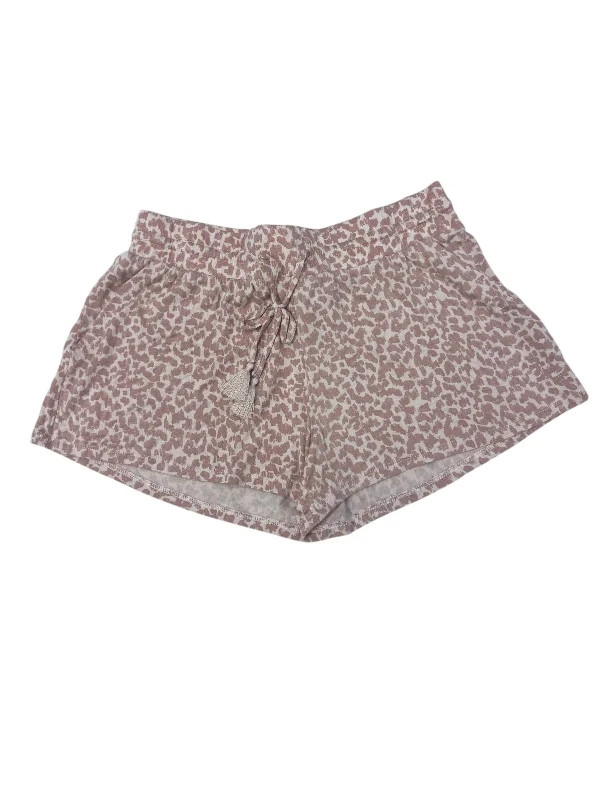 Stylish and Functional Men's Pattern ShortsShorts By Stars Above  Size: S