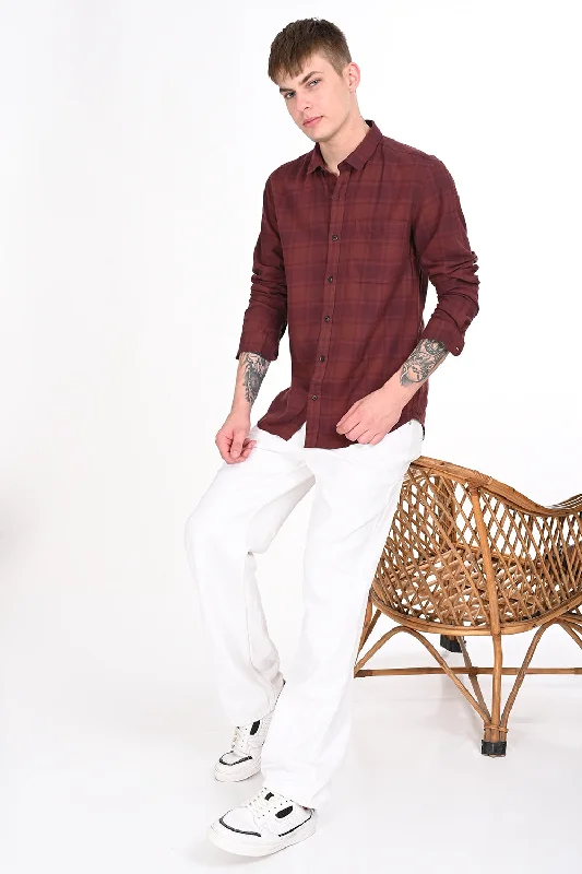 Men's Rugby Shirts for a Sporty LookRed Checkered Casual Shirt