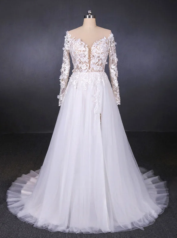 Laced DressA-line V-neck Long Sleeves Wedding Dress With Lace Appliques