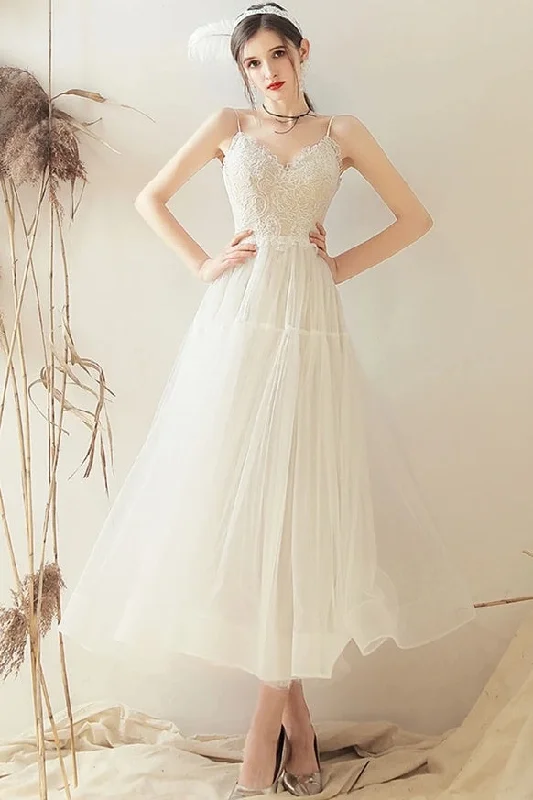 Empire DressClassy Spaghetti Straps Tulle Backless Beach Wedding Dress Y0262