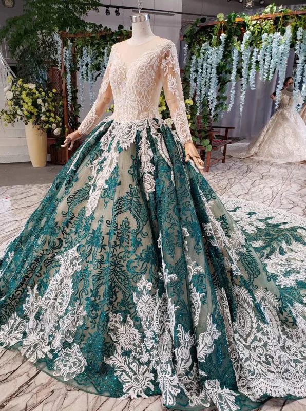 Casual Chic DressLong Sleeve Appliques Beading Quinceanera Dresses Ball Gown Vintage Wedding Dress PO029