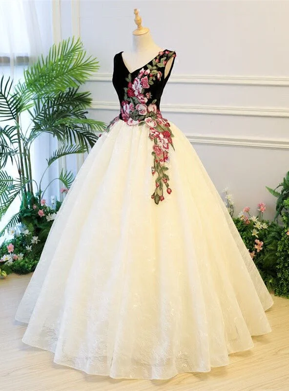 Flowy DressChampagne Tulle Black Velvet V-neck Appliques Quinceanera Dress