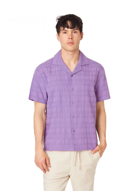 Men's Luxury Shirts for High-End FashionTEXTURED STRIPE SHORT SLEEVE CAMP SHIRT