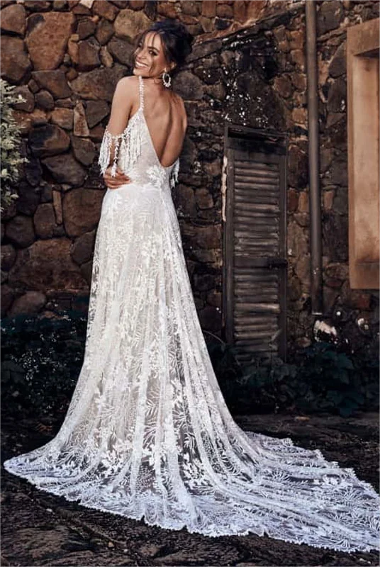 Scoop-Neck DressIvory Bohemian Open Back Rustic Lace Beach Wedding Dress