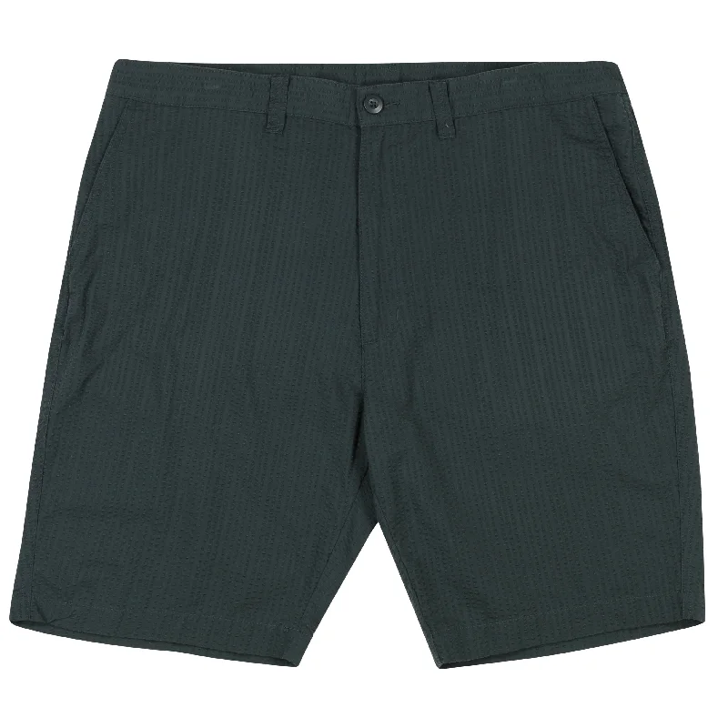 Versatile and Adaptive Men's Travel ShortsM's Thrift Shorts
