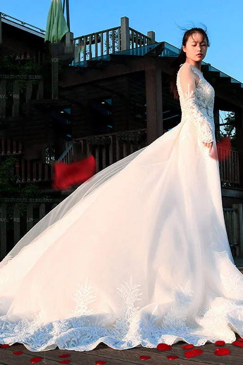Sheath DressGorgeous Long Sleeves Long Wedding Dresses V-Neck Long Bridal Dresses N2288