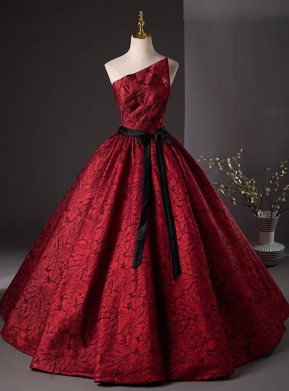 A-Line DressBurgundy Strapless Embroidery Quinceanera Dress