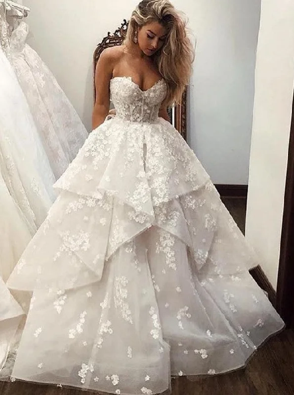 women's metallic dressesFashion A-line Princess Sweetheart Long Wedding Dress with Appliques