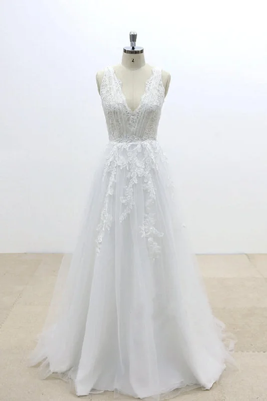 women's boho dressesA Line V-Neck Lace Appliqued Tulle Wedding Dresses with V-Cut Back Beach Wedding Dresses N818