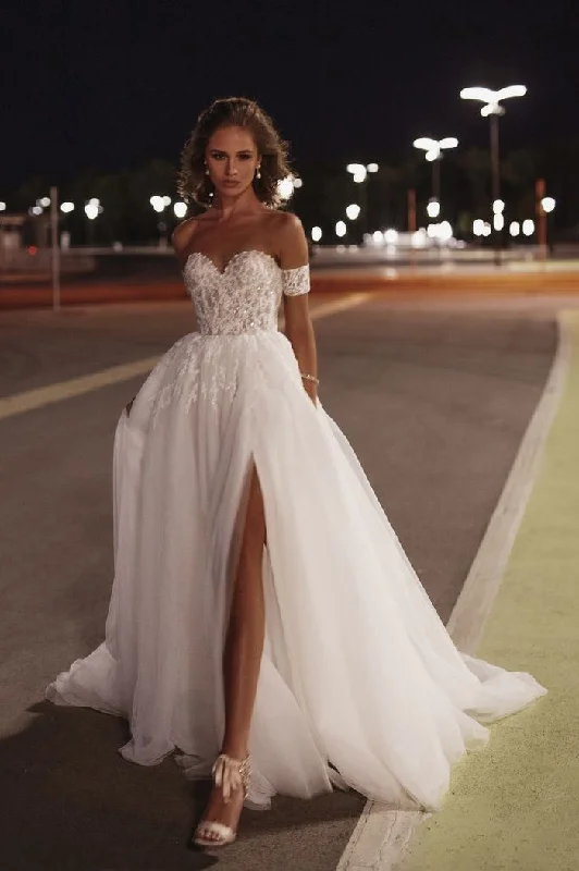Embellished DressA Line Sweetheart Tulle Wedding Dresses with Beading Lace N096