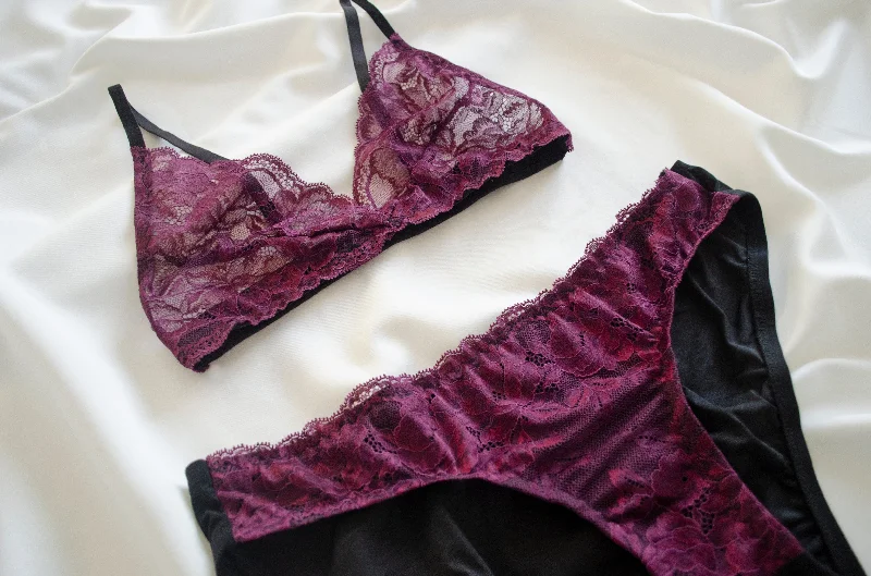 Winterberry Lace Set