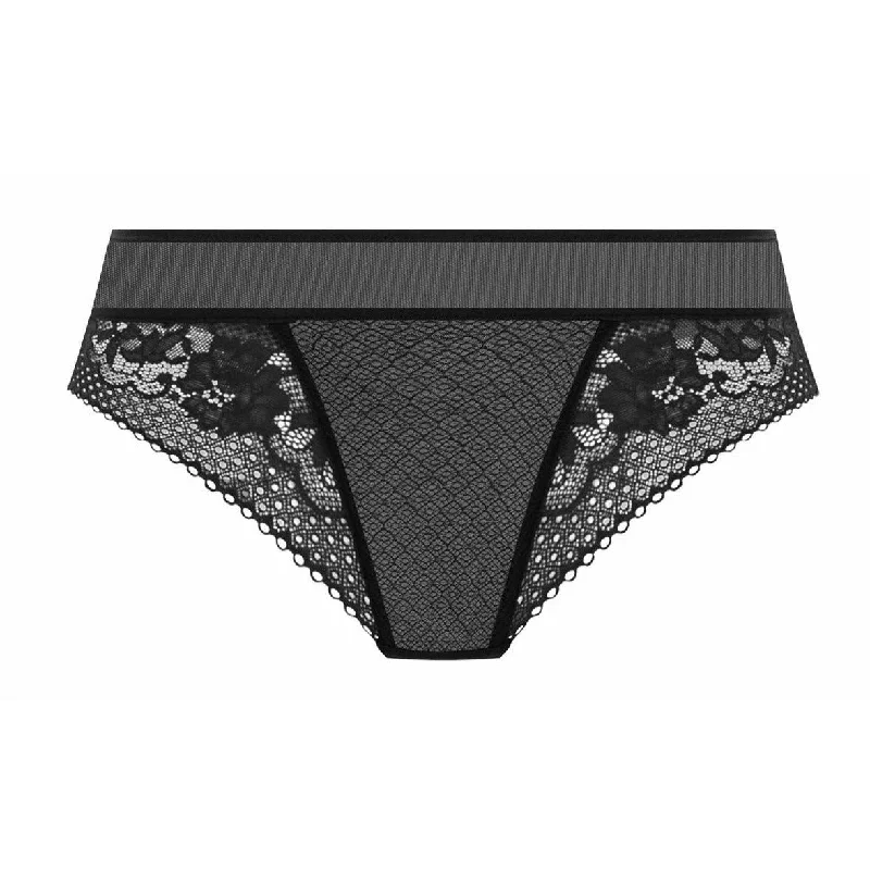 Ann-marie Brief, Black