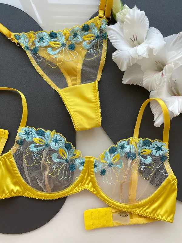 Dahlia yellow Lingerie Set