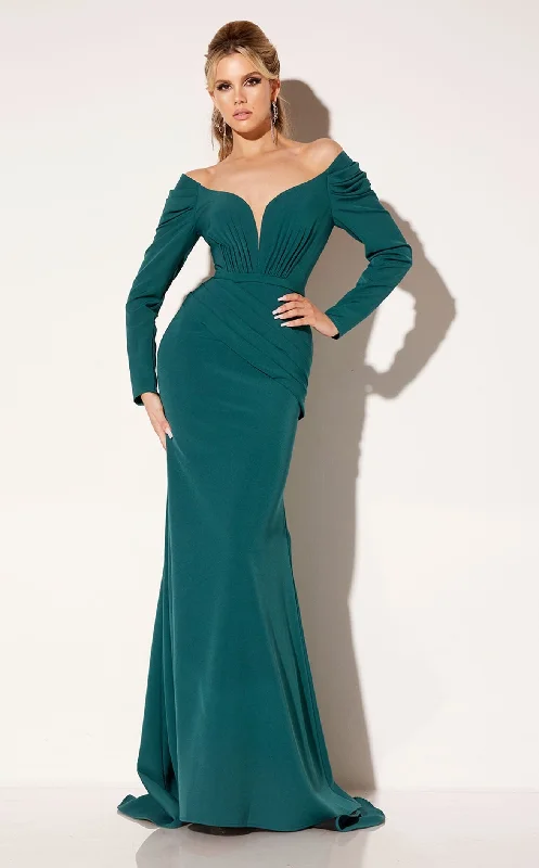 Scoop-Neck DressLucci Lu C8102CL Dress